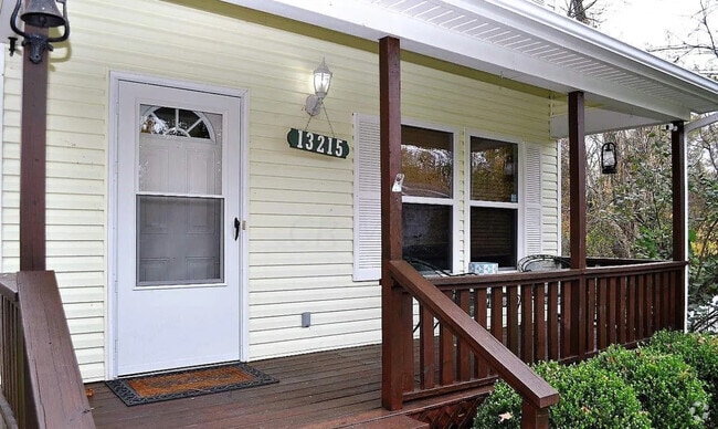 Building Photo - 13215 Elm Rd NE Rental