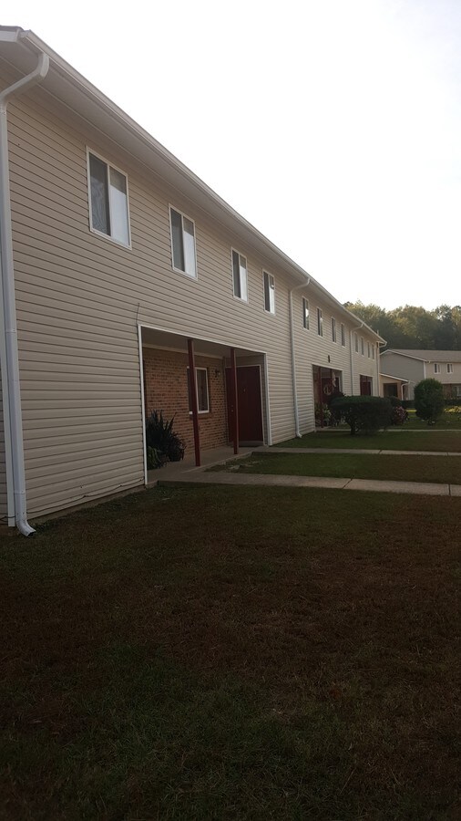Photo - Peachtree Apartments