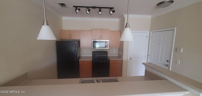 Photo - 2 bedroom 2 bathroom condo for rent Unidad 8290 Gate Pkwy W #620