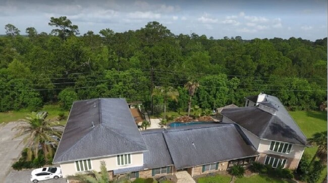 Photo - 16610 Gull Ct