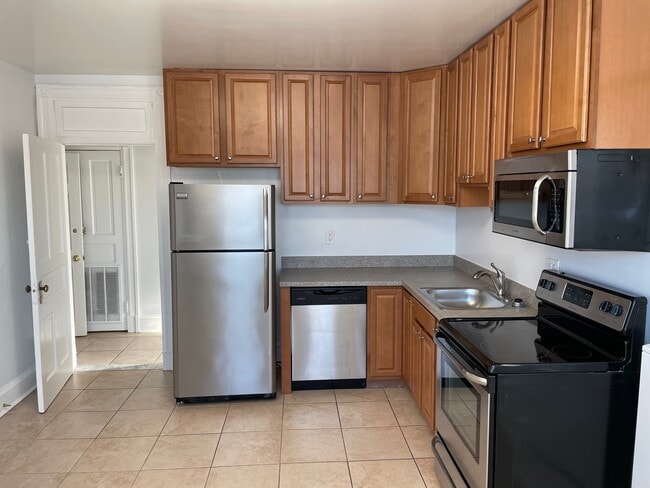 Photo - 1700 U St NW Unidad 3
