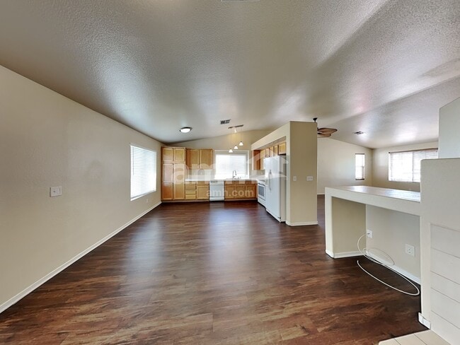 Photo - 710 Breezy Ridge Dr