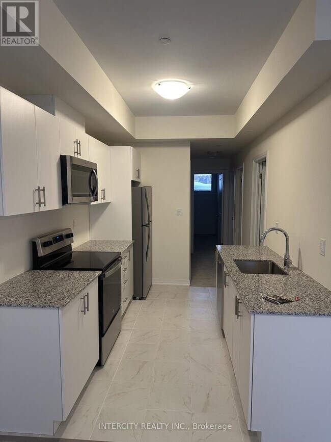 Photo - 245 McLevin Ave