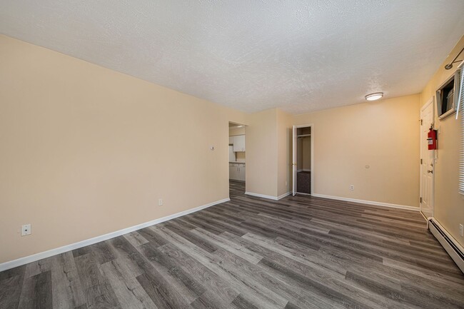Photo - Copeland Avenue 6225 #B Unit 1