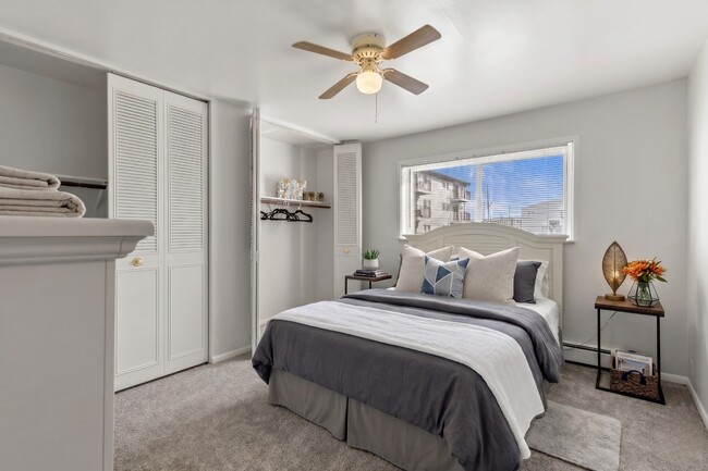 Bedroom - Serenity Manor 55+ Independent Active Living