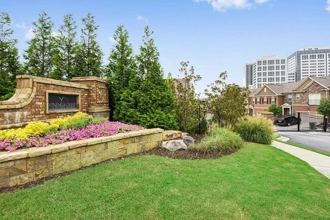 Photo - 2483 Norwood Dr SE