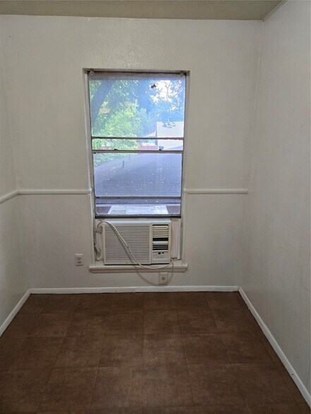 Photo - 2509 Birmingham Ave Unidad 202
