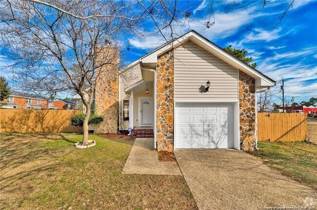 Building Photo - 1272 Bromley Dr Rental