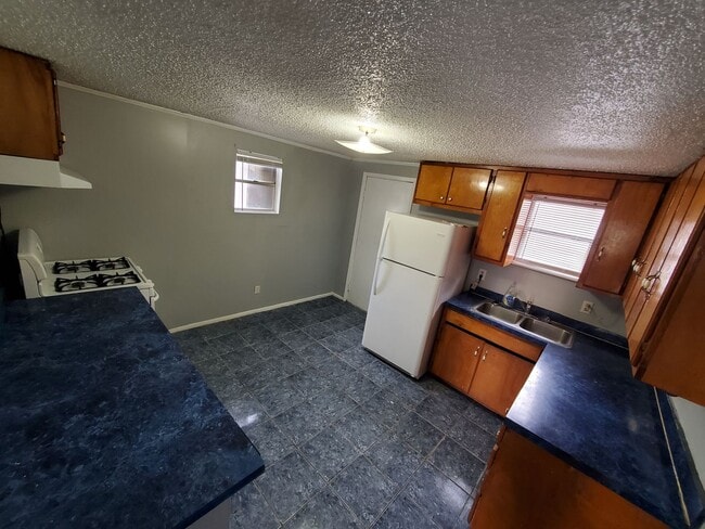 Photo - Newly Rehabbed 3 Bedroom 1 Bath COZY Home!!!!