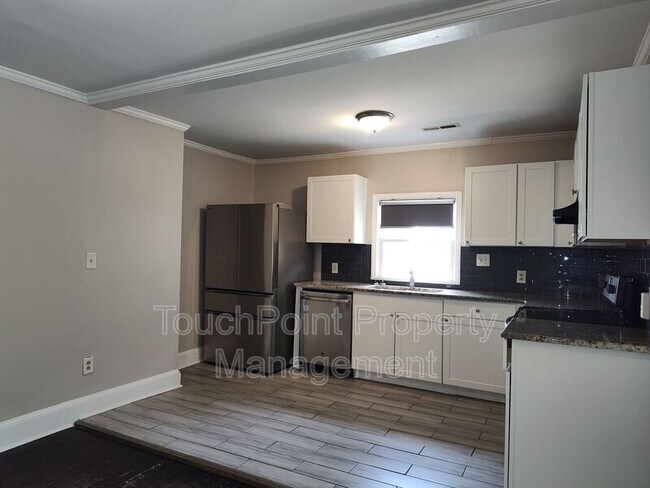 Photo - 1405 Shamrock Dr
