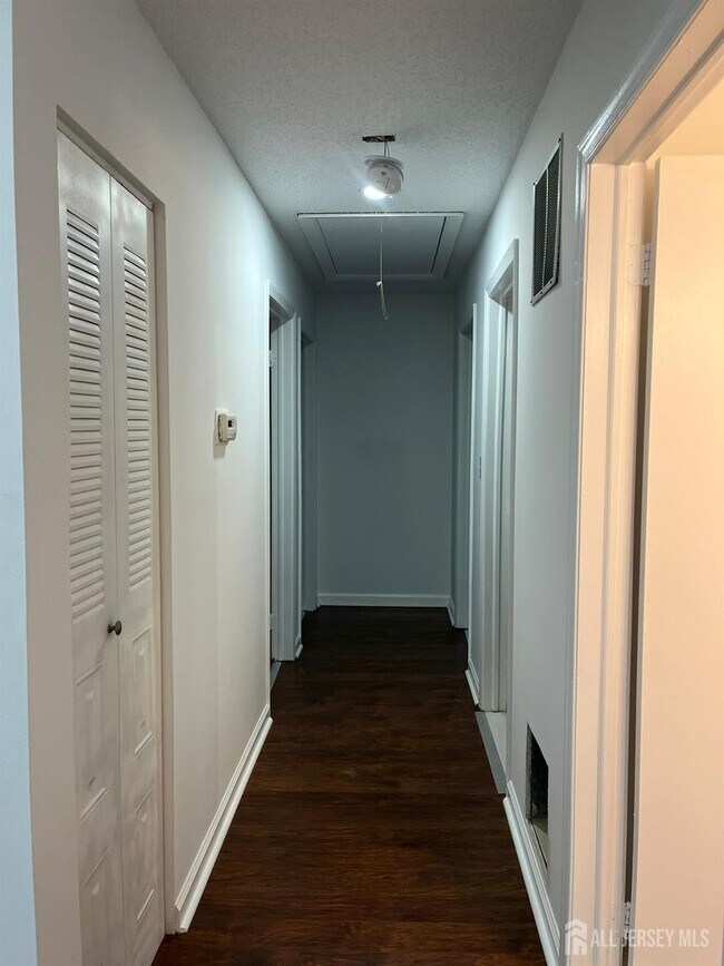 Photo - 282 Hampshire Ct Unit 282