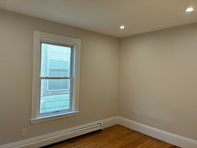 Photo - 22 Howell St Unit 3