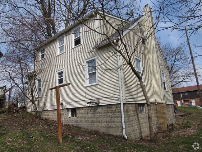 Building Photo - 382/384 Burns Ave Unit 384 Rental