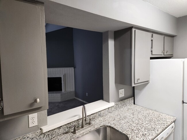 Photo - 1100 Augusta Dr Unidad 48