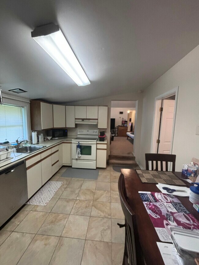 Photo - 25 Delaware Ave