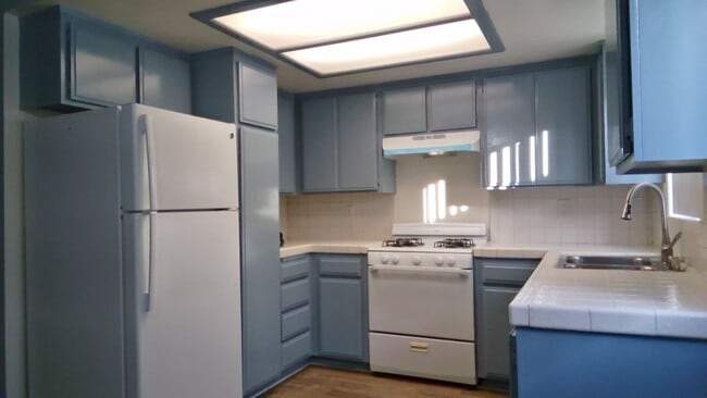 Photo - 4130 Manhattan Beach Blvd Unidad D