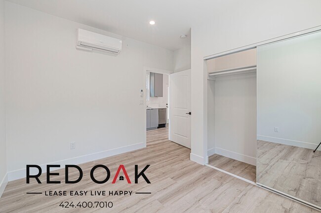 Photo - 4590 N Riverton Ave Unidad 4590 Rental