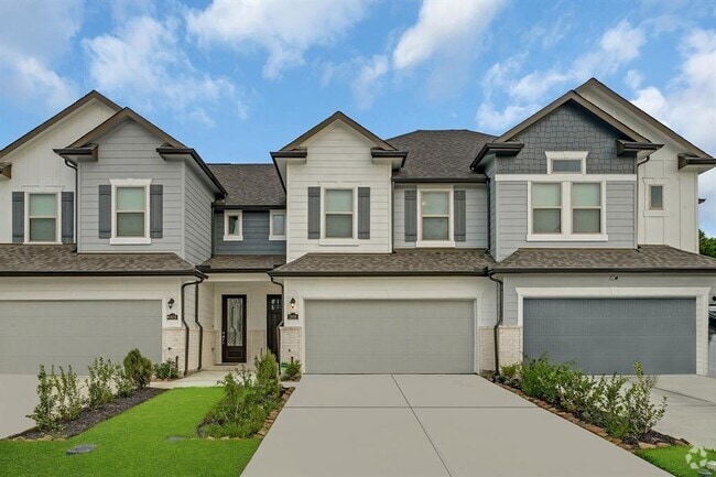 Building Photo - 5606 Hyde Park Dr Rental