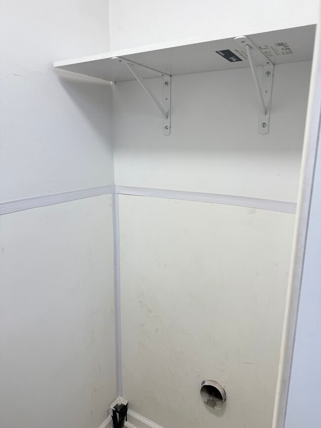 Photo - 2016 Clyde St