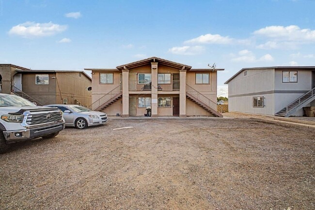 Building Photo - 7144 N 66th Dr Unit 102