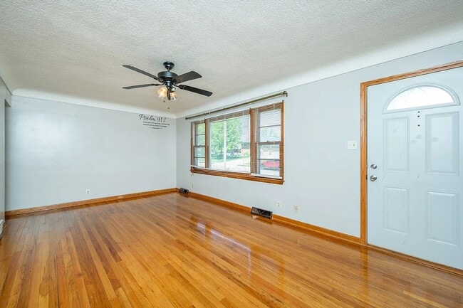 Photo - Gorgeous hardwood floors! 3-Bed Home!