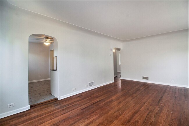 Photo - Single-Family 4 Bedroom 2 Bathroom Home in Englewood