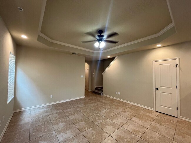 Photo - 6522 Marcel Wy