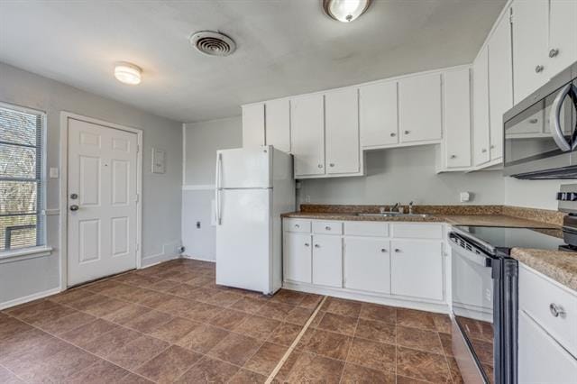 Building Photo - 7 Pershing Dr