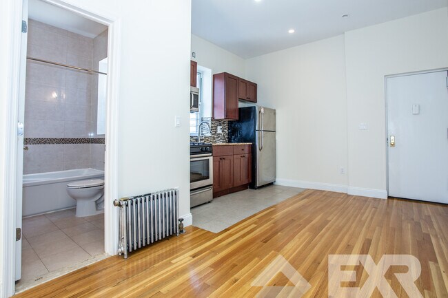 Photo - 305 Clarkson Ave Apartment Unit 10