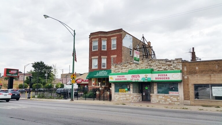 Building Photo - 3610 N Cicero Ave