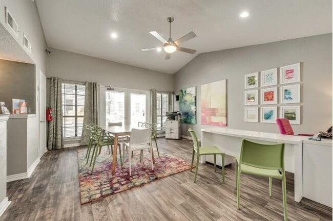 Photo - 9666 Scyene Rd Unidad 108