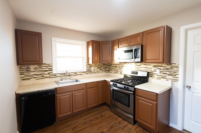 Photo - 701 9th St Condo Unit 2