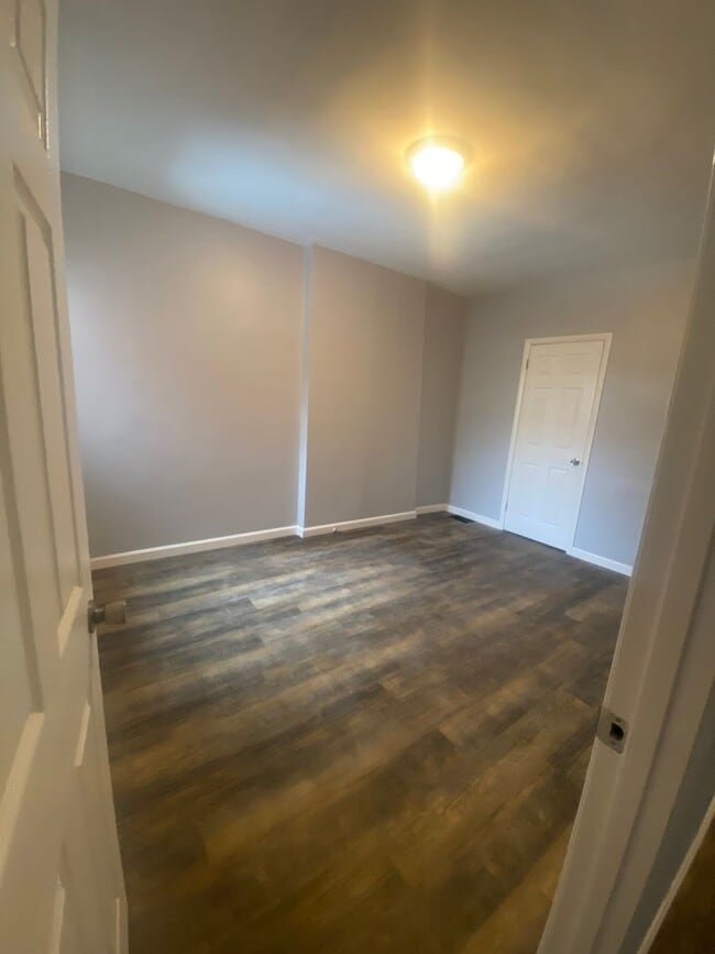 Photo - 3424 1/2 Ward St Unit 2