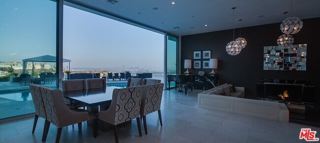 Photo - 1500 Blue Jay Way