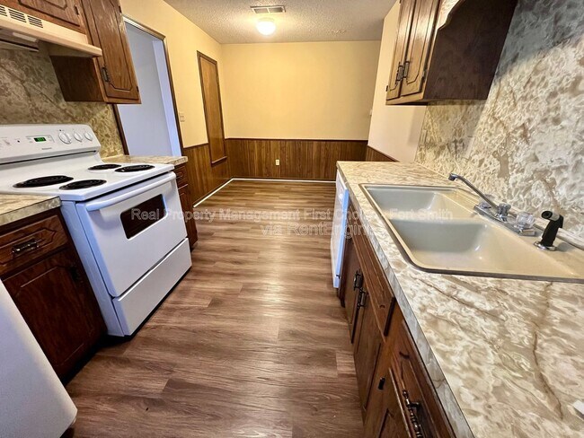 Photo - 1112 Tancred St