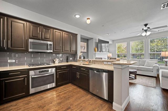 Photo - 7928 Pam St
