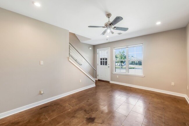 Photo - 3 Bedroom 2 Bathroom Lafayette Townhome for Rent!