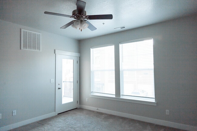 Photo - 552 N 360 W Unit Building D
