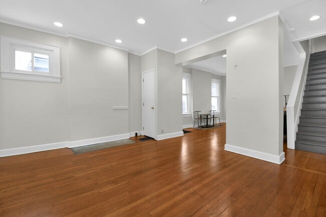 1940 Summit St