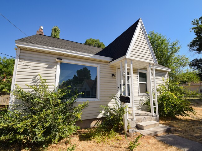 Building Photo - 36 1/2 N 200 W Rental