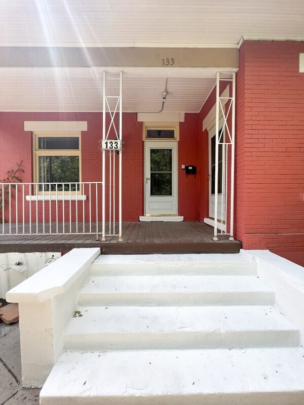 Photo - 133 M St