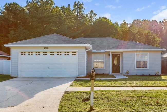 Building Photo - 1697 Glen Laurel Dr