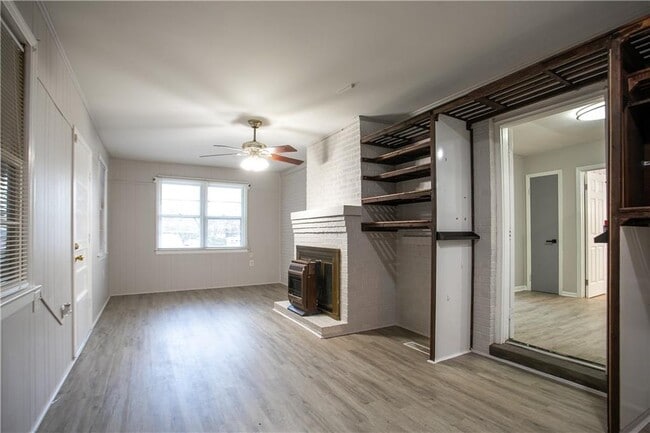 Photo - 660 Dozier Dr