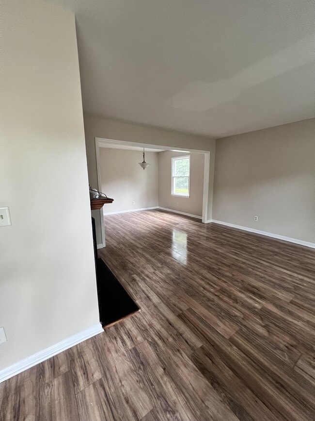 Building Photo - 8326 Summerglen Cir