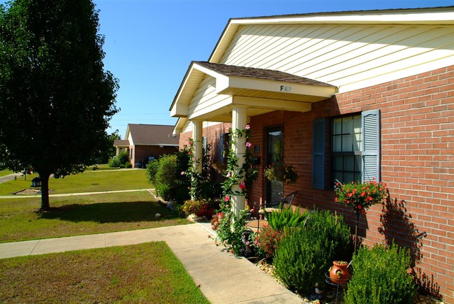 Photo - Summer Lane Apartments