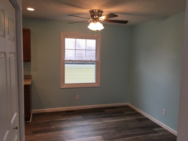 Photo - 203 Rockridge Rd