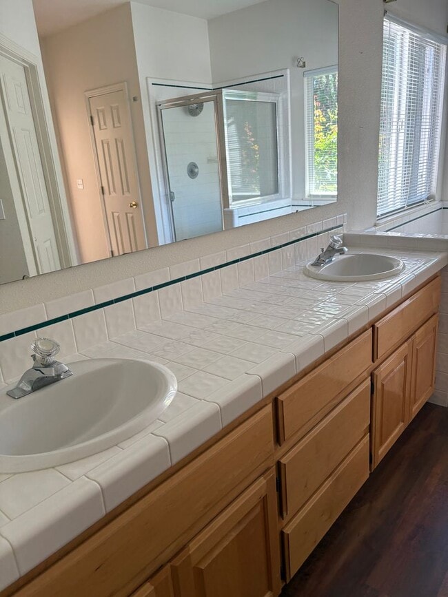 Photo - 4 bedroom and 2 bathroom house