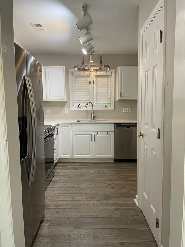 Photo - 4215 Sunshadow Ln