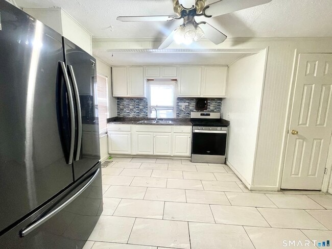 Photo - 128 Franklin St