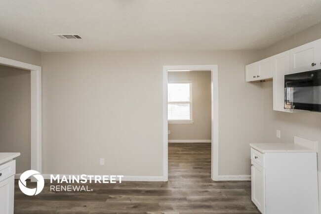 Photo - 2115 Winthrop Dr